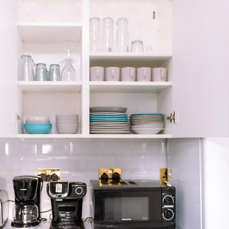 Nice 4 Bedroom Apartment Near City Centre 2-Min Walk To Metro !! Business & Family Friendly!! Londýn Exteriér fotografie