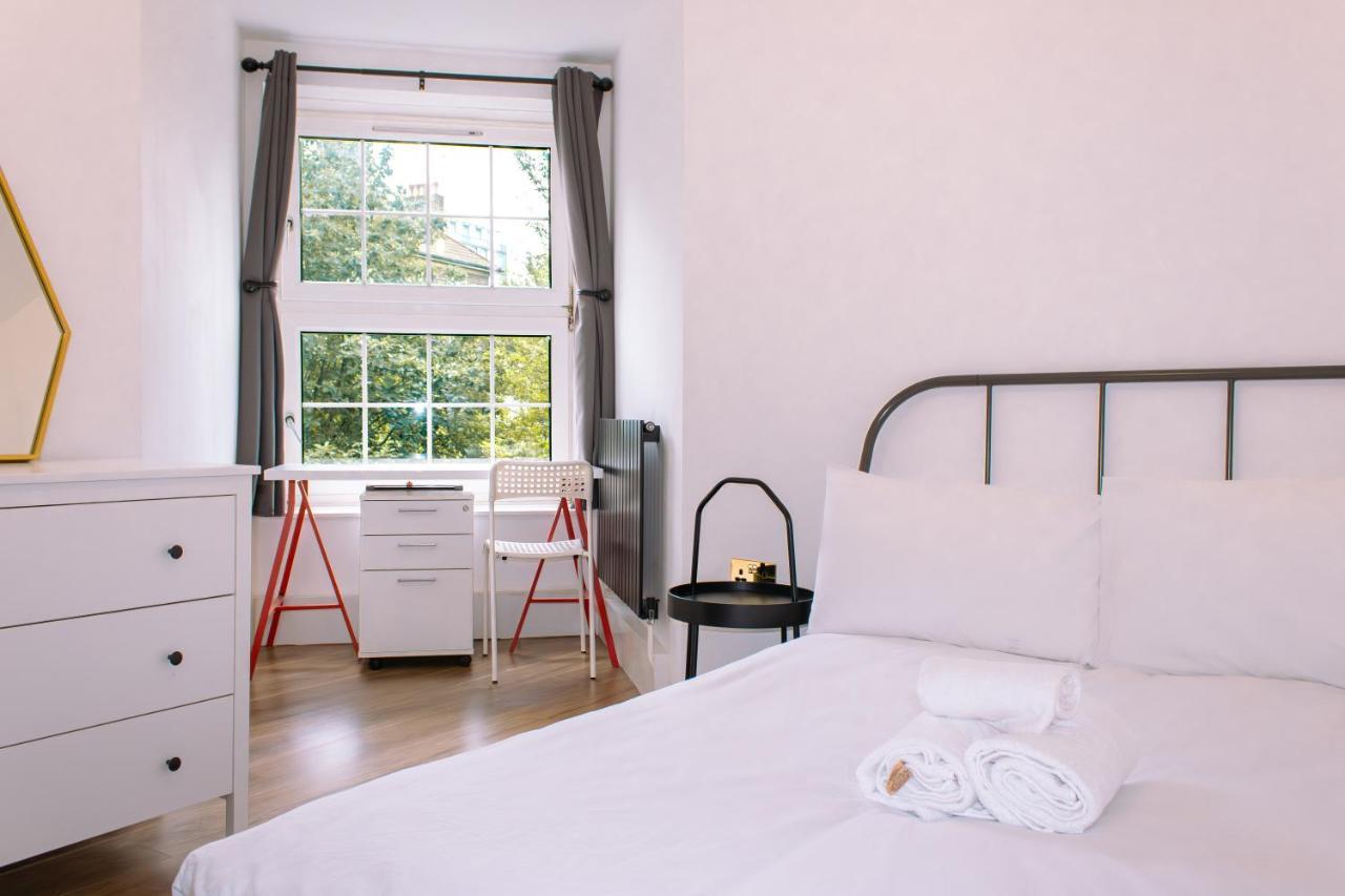 Nice 4 Bedroom Apartment Near City Centre 2-Min Walk To Metro !! Business & Family Friendly!! Londýn Exteriér fotografie