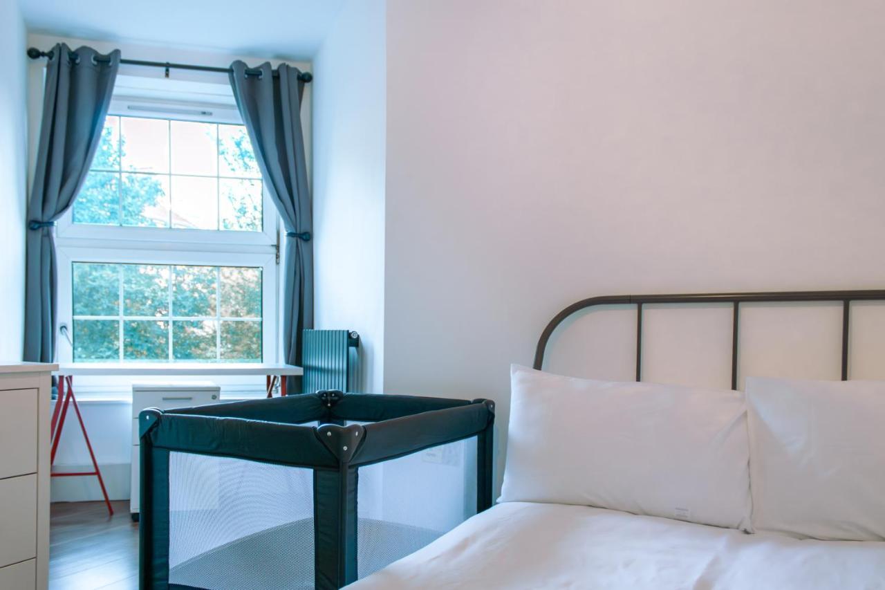 Nice 4 Bedroom Apartment Near City Centre 2-Min Walk To Metro !! Business & Family Friendly!! Londýn Exteriér fotografie